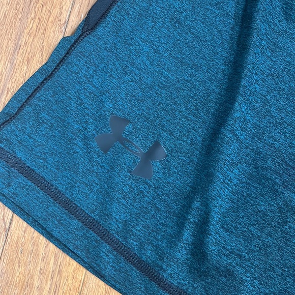 Mens under armor shorts - Picture 2 of 4